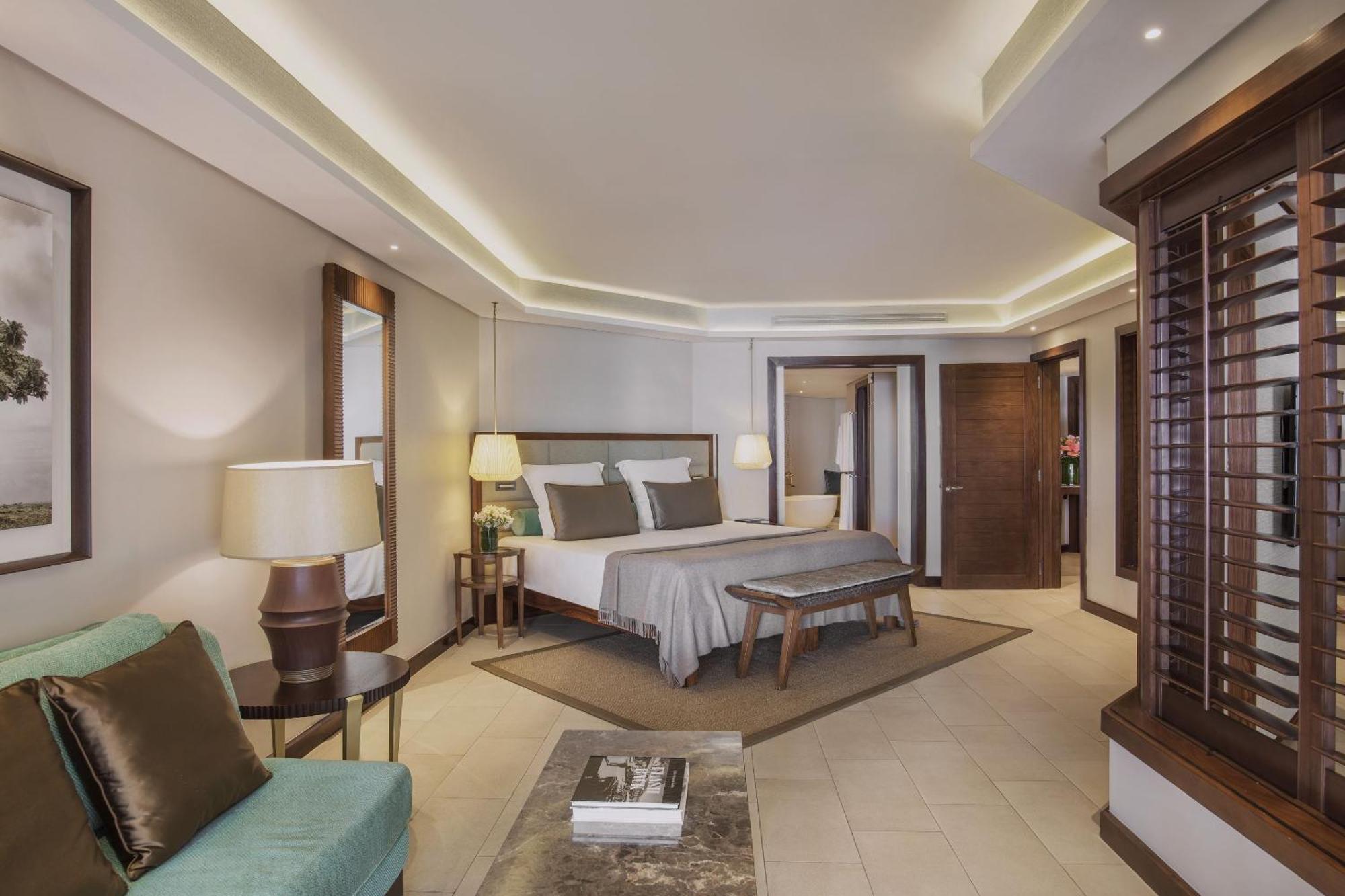 Royal Palm Beachcomber Luxury Grand Baie Exterior foto