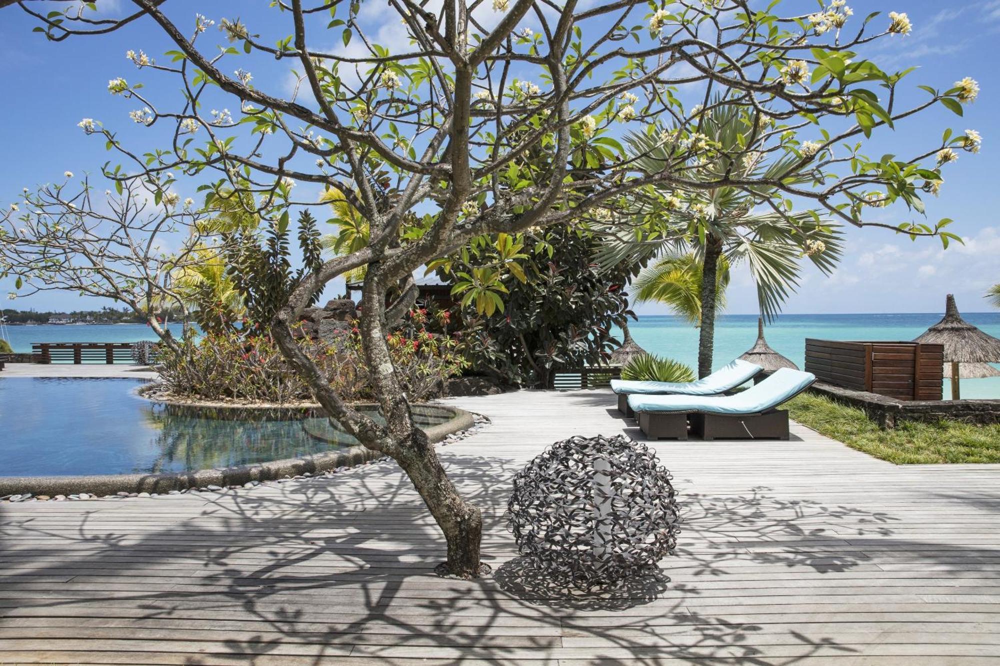 Royal Palm Beachcomber Luxury Grand Baie Exterior foto
